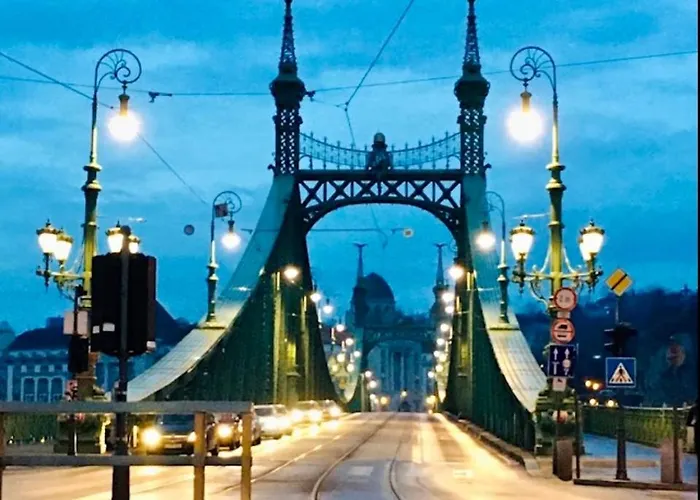 Liberty Bridge Zenta Apartament